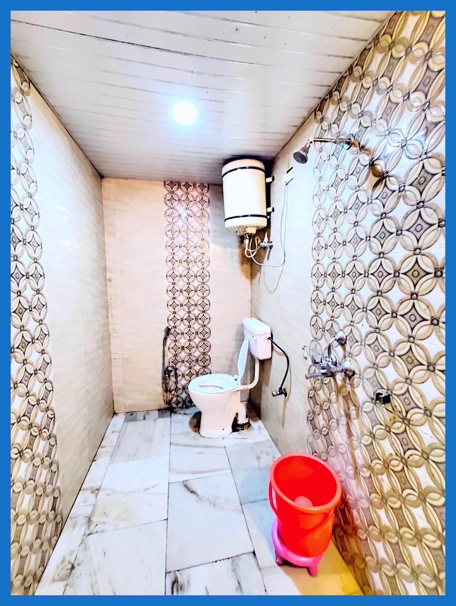 Flattiess ! Hotel Near Mall Road - Open Sitting Area On Terrace With Full Naini Lake View And Mountain Valley View - Wi Fi - Room Service Available - Top Rated Hotel Nainital Extérieur photo