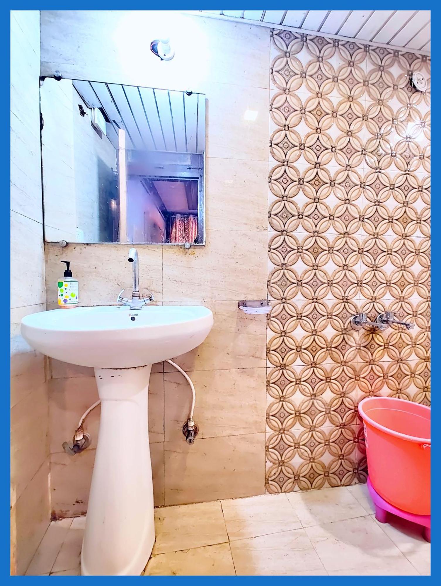 Flattiess ! Hotel Near Mall Road - Open Sitting Area On Terrace With Full Naini Lake View And Mountain Valley View - Wi Fi - Room Service Available - Top Rated Hotel Nainital Extérieur photo